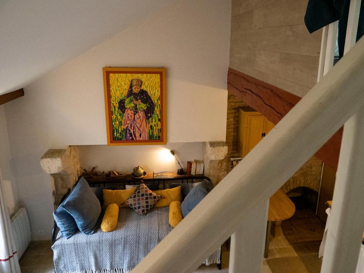 Voyage… Villa Noyers-sur-Serein Exterior photo